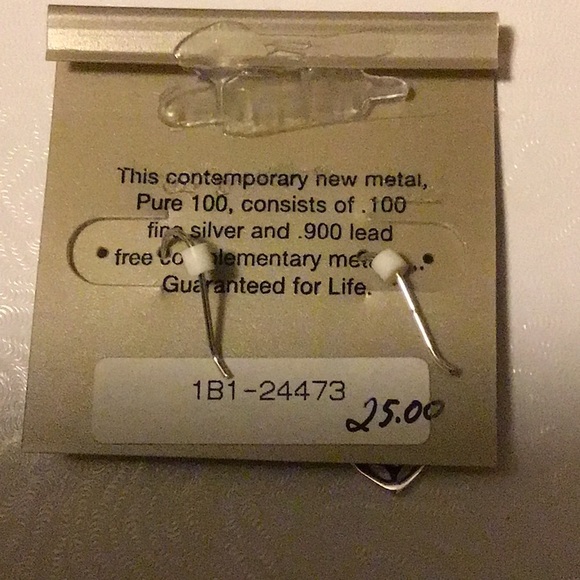 Pure 100 by Danecraft Heart Earrings - Picture 2 of 3